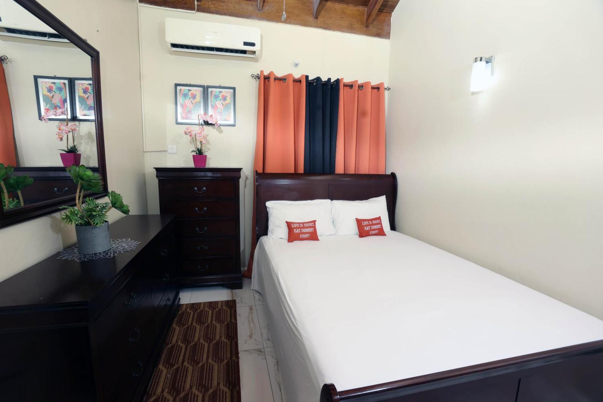 Spacious Luxury 3 Bed Rooms In Кингстън Екстериор снимка